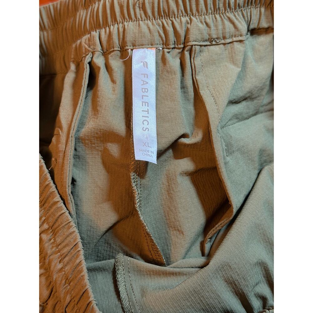 Fabletics Wide Leg Utility Pants in Olive Green Size XL - Picture 6 of 12